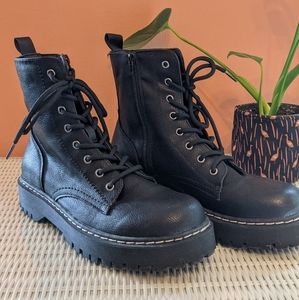 Sincerely Jules Black Harley Combat 10 / 10.5